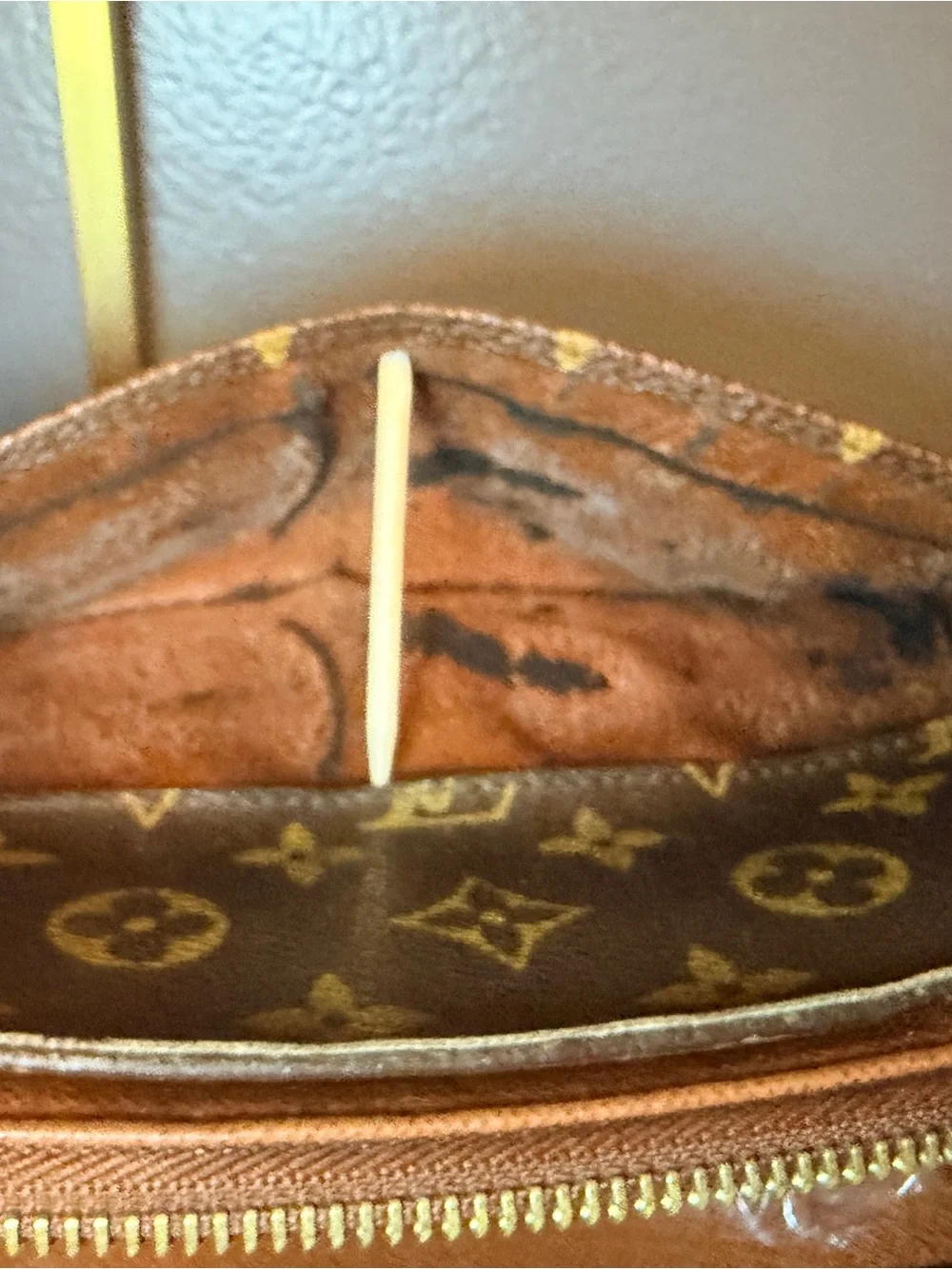 Louis Vuitton Monogram Canvas Wristlet Clutch - Brown/Gold